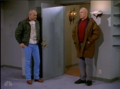 MAJOR_DAD_-_E4X19_GUNNY_GETS_ROBBED_255.jpg