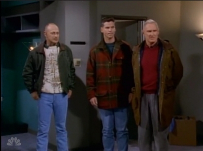 MAJOR_DAD_-_E4X19_GUNNY_GETS_ROBBED_272.jpg