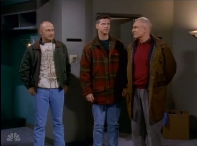 MAJOR_DAD_-_E4X19_GUNNY_GETS_ROBBED_275.jpg