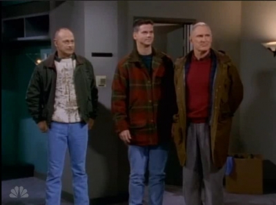MAJOR_DAD_-_E4X19_GUNNY_GETS_ROBBED_277.jpg