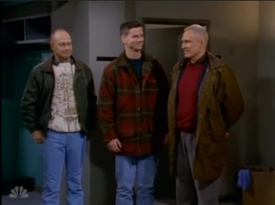 MAJOR_DAD_-_E4X19_GUNNY_GETS_ROBBED_281.jpg