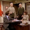 MAJOR_DAD_-_E4X19_GUNNY_GETS_ROBBED_157.jpg