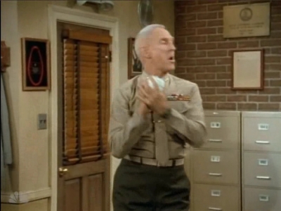 MAJOR_DAD_-_E4X20_CONDUCT_UNBECOMING_046.jpg