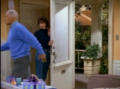 MAJOR_DAD_-_E4X21_OOPS_A_DAISY_036.jpg