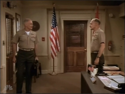 MAJOR_DAD_-_E2X01_SAFE_AT_FIRST_BASE_027.jpg