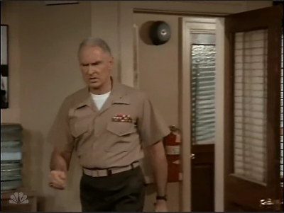MAJOR_DAD_-_E2X01_SAFE_AT_FIRST_BASE_056.jpg