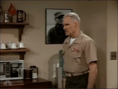 MAJOR_DAD_-_E2X01_SAFE_AT_FIRST_BASE_059.jpg