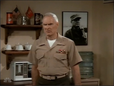 MAJOR_DAD_-_E2X01_SAFE_AT_FIRST_BASE_064.jpg