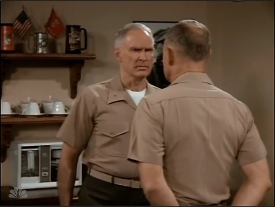 MAJOR_DAD_-_E2X01_SAFE_AT_FIRST_BASE_081.jpg