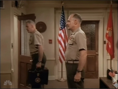 MAJOR_DAD_-_E2X01_SAFE_AT_FIRST_BASE_117.jpg