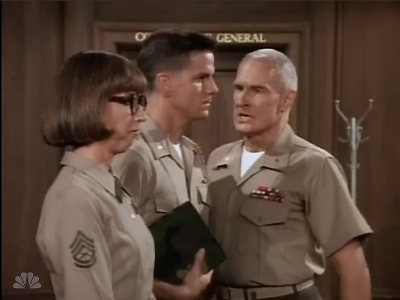 MAJOR_DAD_-_E2X02_WELCOME_TO_HOLLISTER_054.jpg