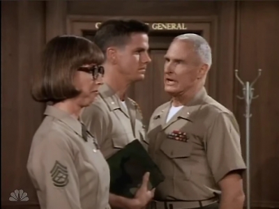 MAJOR_DAD_-_E2X02_WELCOME_TO_HOLLISTER_055.jpg