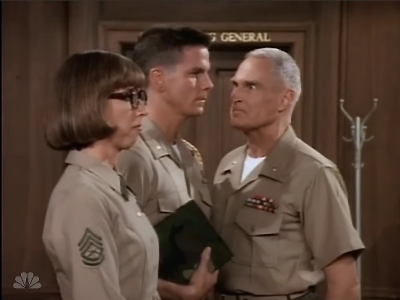 MAJOR_DAD_-_E2X02_WELCOME_TO_HOLLISTER_060.jpg