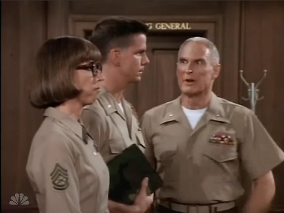 MAJOR_DAD_-_E2X02_WELCOME_TO_HOLLISTER_074.jpg