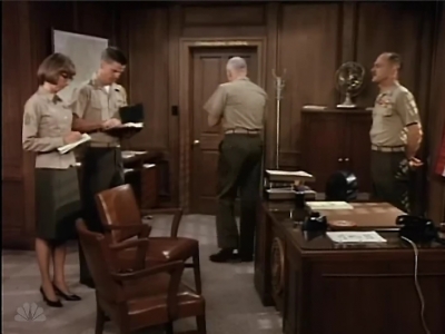 MAJOR_DAD_-_E2X02_WELCOME_TO_HOLLISTER_132.jpg