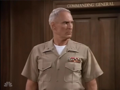 MAJOR_DAD_-_E2X02_WELCOME_TO_HOLLISTER_142.jpg