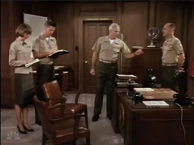 MAJOR_DAD_-_E2X02_WELCOME_TO_HOLLISTER_143.jpg