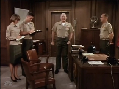 MAJOR_DAD_-_E2X02_WELCOME_TO_HOLLISTER_152.jpg