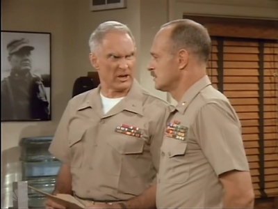 MAJOR_DAD_-_E2X03_GET_A_JOB_107.jpg