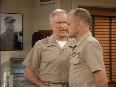 MAJOR_DAD_-_E2X03_GET_A_JOB_126.jpg