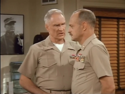 MAJOR_DAD_-_E2X03_GET_A_JOB_129.jpg