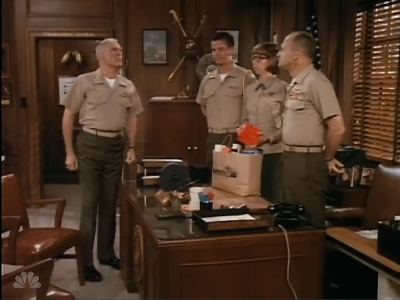 MAJOR_DAD_-_E2X03_GET_A_JOB_184.jpg
