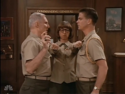 MAJOR_DAD_-_E2X03_GET_A_JOB_252.jpg