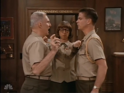 MAJOR_DAD_-_E2X03_GET_A_JOB_253.jpg