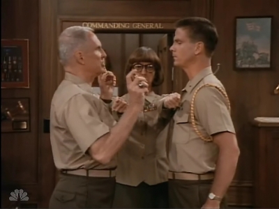 MAJOR_DAD_-_E2X03_GET_A_JOB_257.jpg