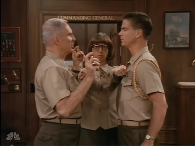MAJOR_DAD_-_E2X03_GET_A_JOB_259.jpg