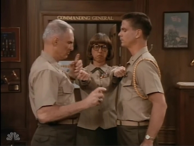 MAJOR_DAD_-_E2X03_GET_A_JOB_267.jpg
