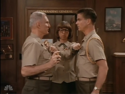 MAJOR_DAD_-_E2X03_GET_A_JOB_272.jpg