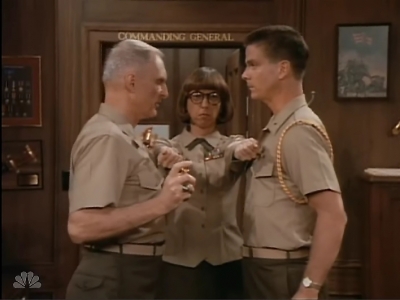 MAJOR_DAD_-_E2X03_GET_A_JOB_273.jpg