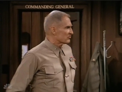 MAJOR_DAD_-_E2X08_BIRTHDAY_BALL_125.jpg