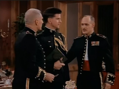 MAJOR_DAD_-_E2X08_BIRTHDAY_BALL_329.jpg