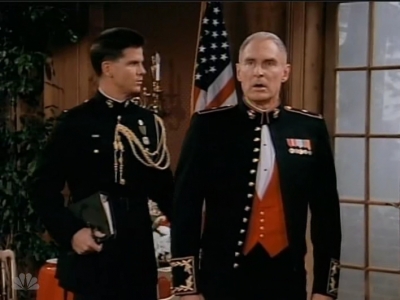 MAJOR_DAD_-_E2X08_BIRTHDAY_BALL_380.jpg