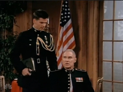 MAJOR_DAD_-_E2X08_BIRTHDAY_BALL_383.jpg