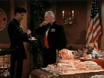 MAJOR_DAD_-_E2X08_BIRTHDAY_BALL_681.jpg