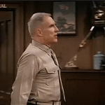 MAJOR_DAD_-_E2X08_BIRTHDAY_BALL_128.jpg