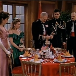 MAJOR_DAD_-_E2X08_BIRTHDAY_BALL_320.jpg