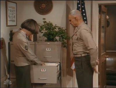 MAJOR_DAD_-_E2X09_WISH_YOU_WERE_HERE_051.jpg