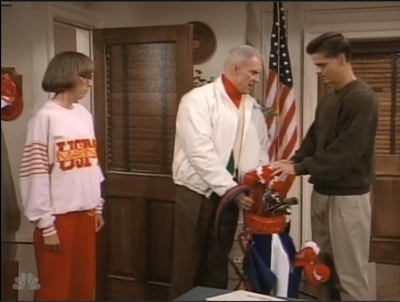 MAJOR_DAD_-_E2X09_WISH_YOU_WERE_HERE_115.jpg