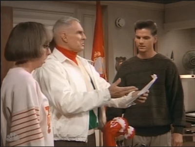 MAJOR_DAD_-_E2X09_WISH_YOU_WERE_HERE_251.jpg