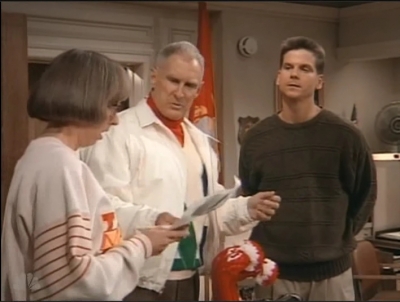 MAJOR_DAD_-_E2X09_WISH_YOU_WERE_HERE_263.jpg
