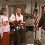 MAJOR_DAD_-_E2X09_WISH_YOU_WERE_HERE_101.jpg