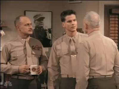 MAJOR_DAD_-_E2X10_LOVE_ON_THE_RUN_044.jpg