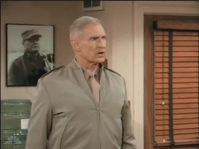 MAJOR_DAD_-_E2X10_LOVE_ON_THE_RUN_121.jpg
