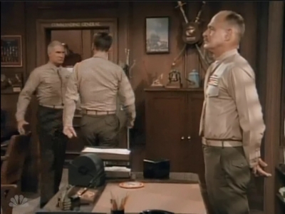 MAJOR_DAD_-_E2X10_LOVE_ON_THE_RUN_267.jpg