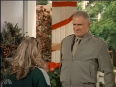 MAJOR_DAD_-_E2X12_THE_GIFT_OF_THE_MAJOR_001161.jpg
