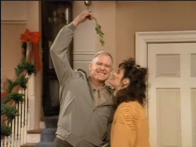 MAJOR_DAD_-_E2X12_THE_GIFT_OF_THE_MAJOR_001180.jpg
